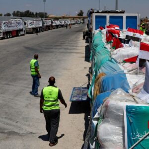 gazzeye giren tirlar ihtiyaci karsilamiyor drqVmU9a