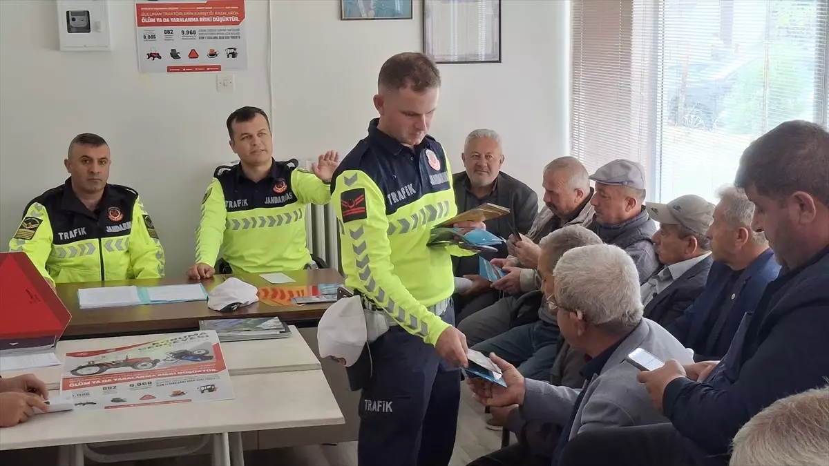 muhtarlara trafik egitimi A8NNWvMy.jpg