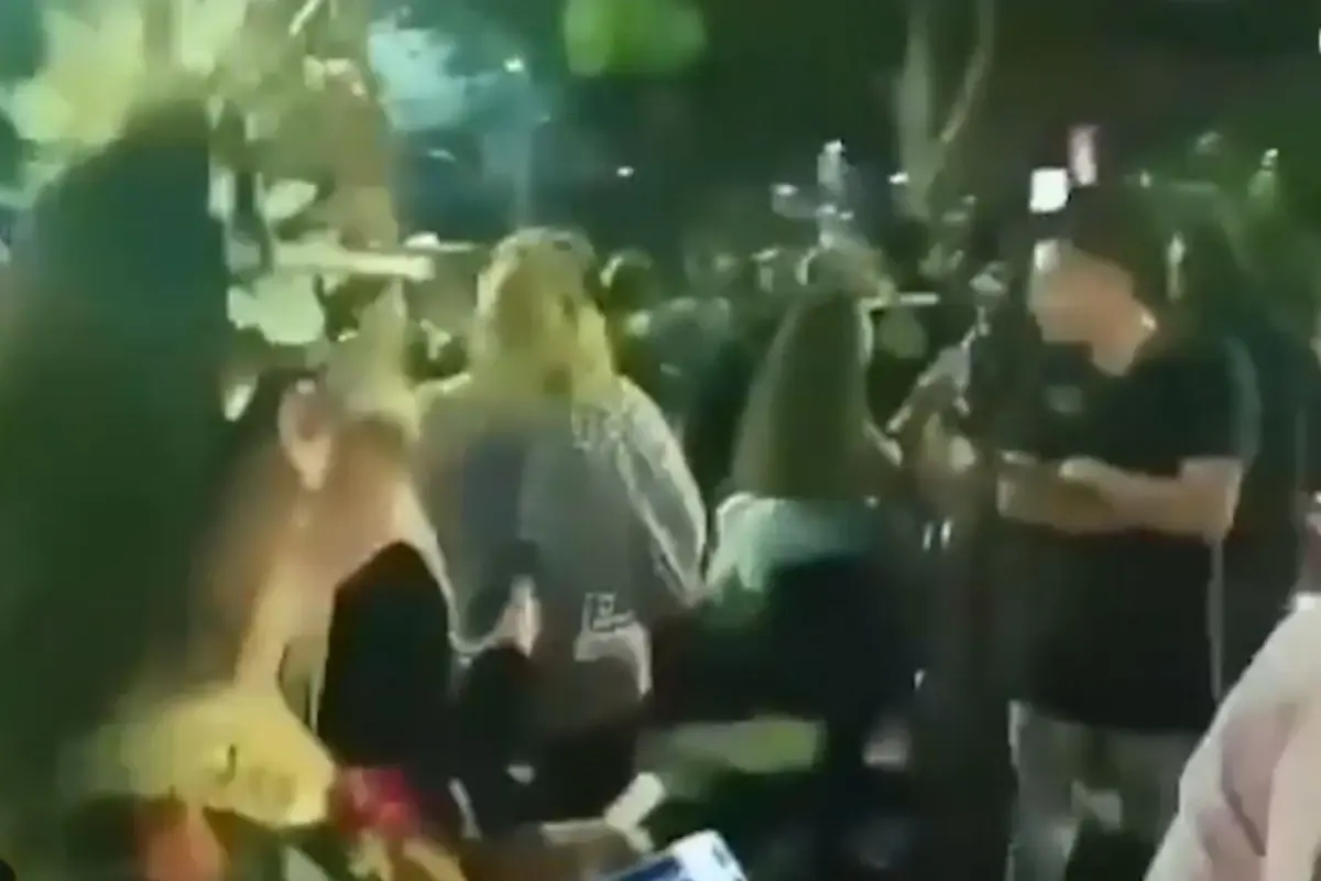 belediye baskani festivalde konustugu sirada vurularak olduruldu yAHS9BuA.jpg