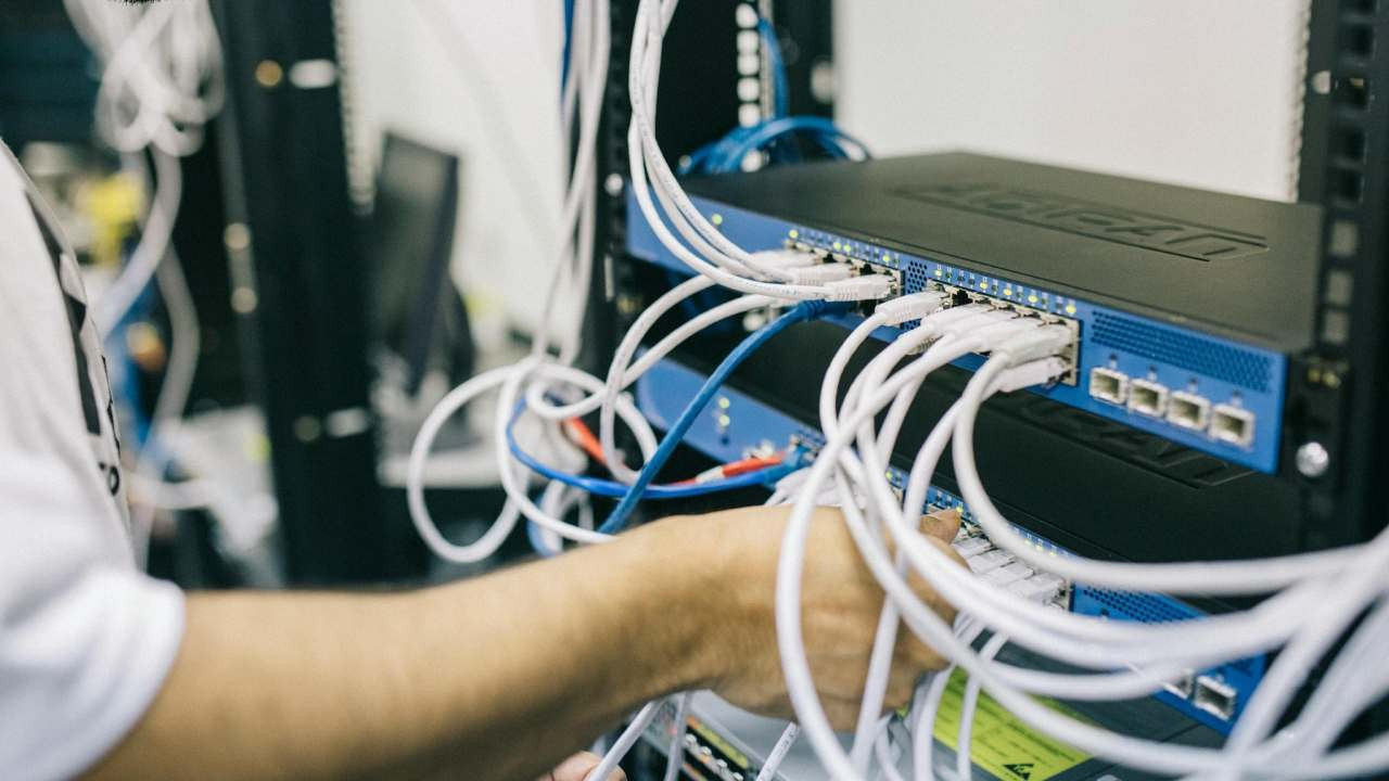 ibm yil sonuna kadar binlerce kisiyi isten cikaracak 2beZmhHb.jpg