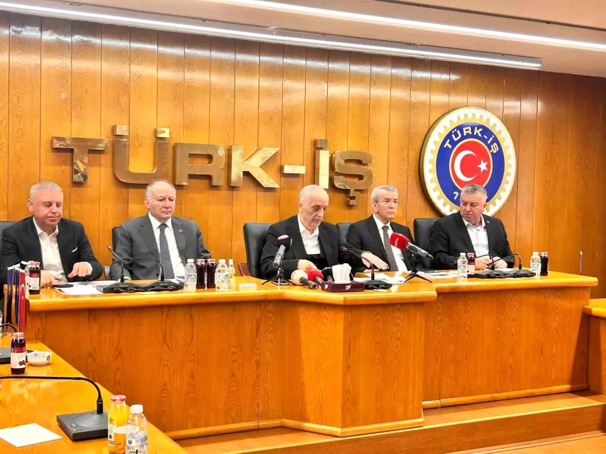 turk is asgari ucret tespit komisyonuna katilmayacagiz qpB5xcnO.jpg