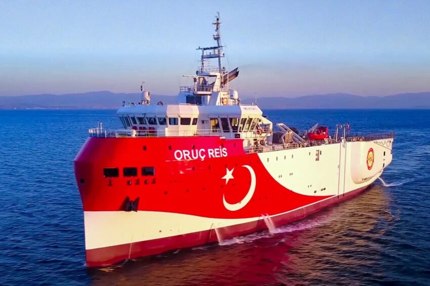Turkiye ile kktc arasinda denizin 97 metre altindan gececek dogalgaz hatti icin oruc reis FqVlWYyZ